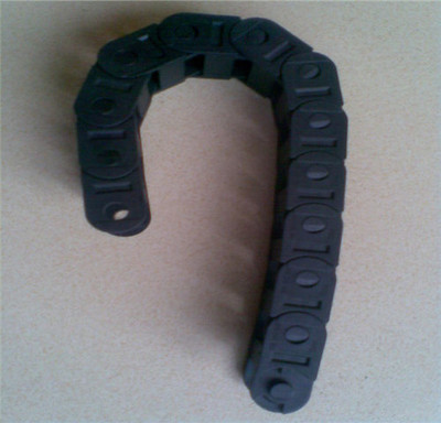 铸造机械全封闭式塑料拖链 食品机械配件的精密守护者